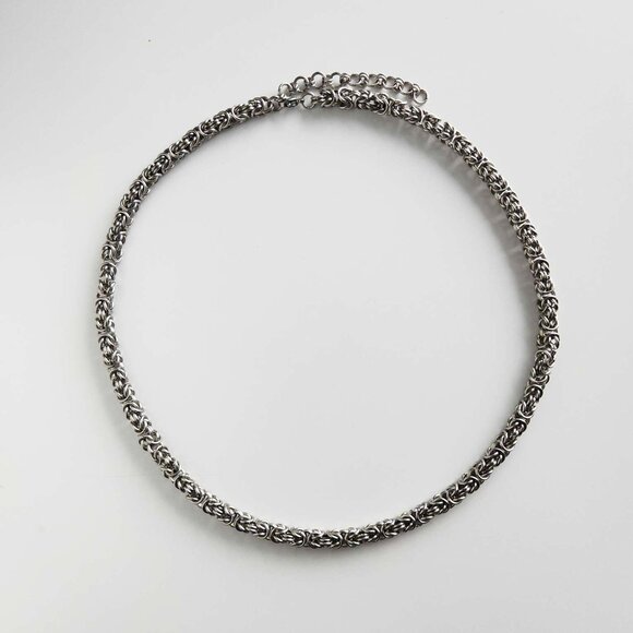Classic 18 inch byzantine stainless steel chain - Picture 2 of 8